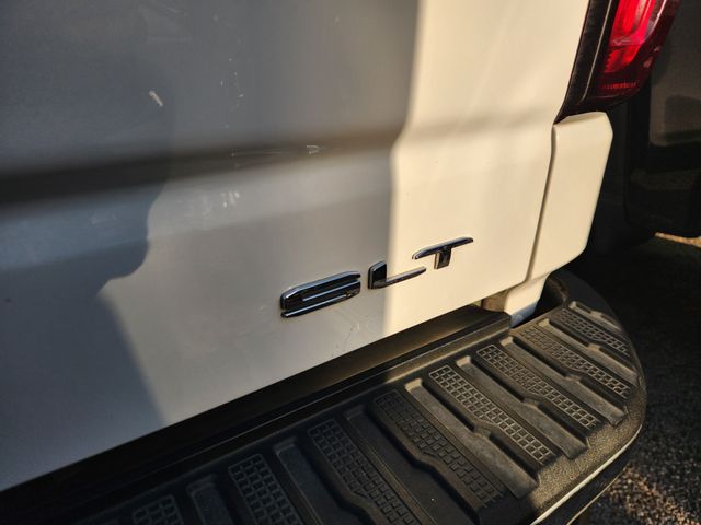2025 GMC Sierra 1500 SLT White at River Oaks CDJR