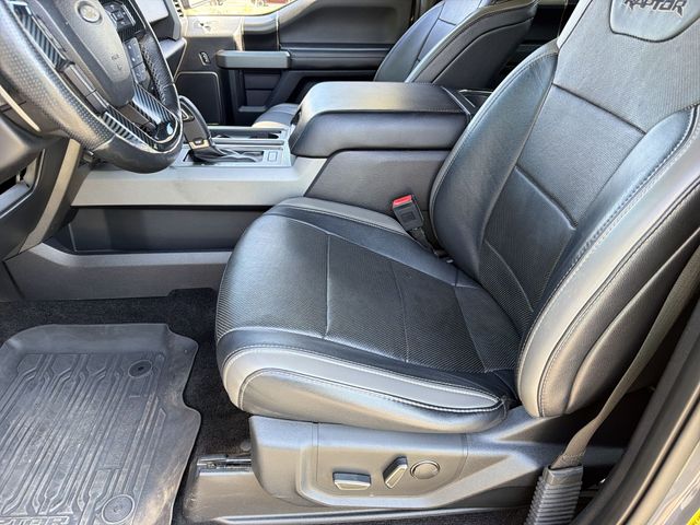 Used 2018  Ford Raptor image 24