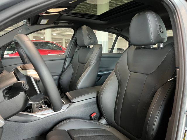 2025 BMW 3 Series 330i - Photo 17