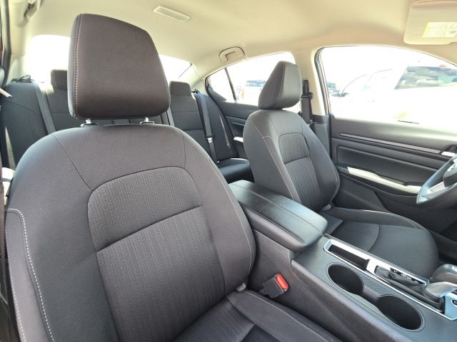 2025 Nissan Altima 2.5 SV:B02428