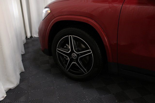 Used 2025  Mercedes-Benz GLA 250 image 9
