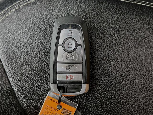 Used 2020 Gray Ford XLT image 8