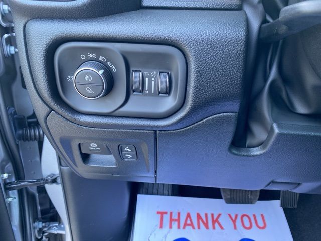 2026 Ram 1500 Big Horn/Lone Star - Billet Silver Metallic Clearcoat exterior view 18