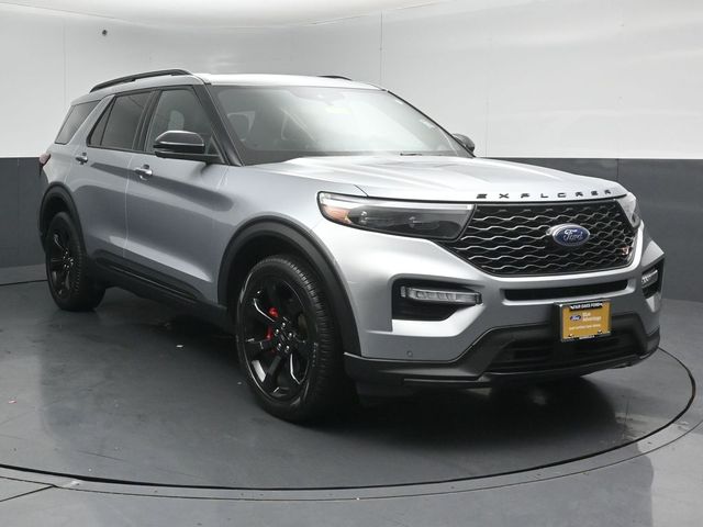 Iconic Silver Metallic 2023 Ford Explorer SUV / Crossover All-Wheel Drive Automatic