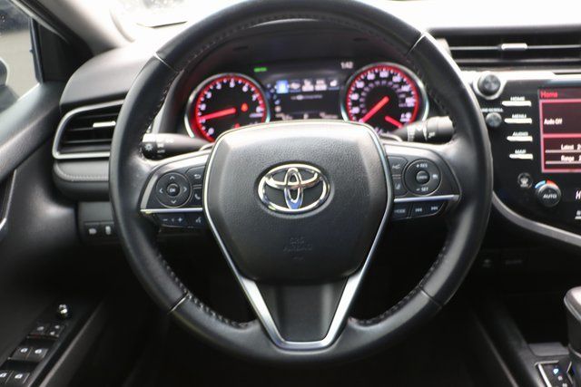 2019 Toyota Camry XSE 7