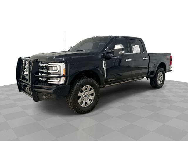  2023 Ford F-250 Super Duty Lariat Crew Cab 4WD   