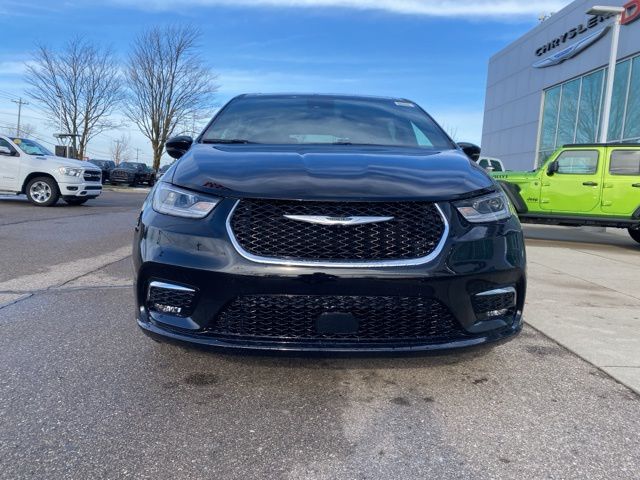 2026 Chrysler Pacifica Select - Diamond Black Crystal Pearlcoat exterior view 2