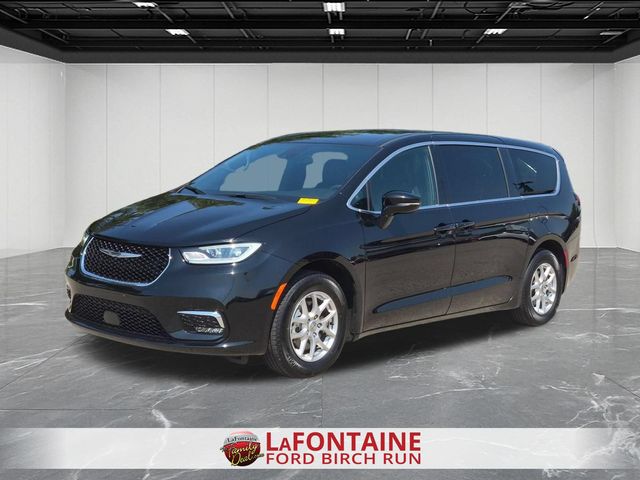 Diamond Black 2025 Chrysler Pacifica Minivan Front-Wheel Drive 9-Speed Automatic