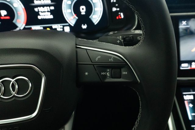 Used 2025 Audi Q8 SUV