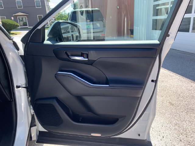 Used 2020 Toyota Highlander SUV