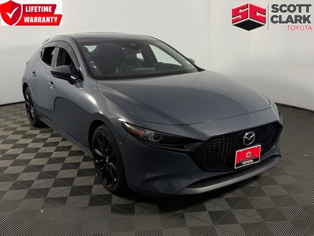 2022 Mazda MAZDA3 Premium