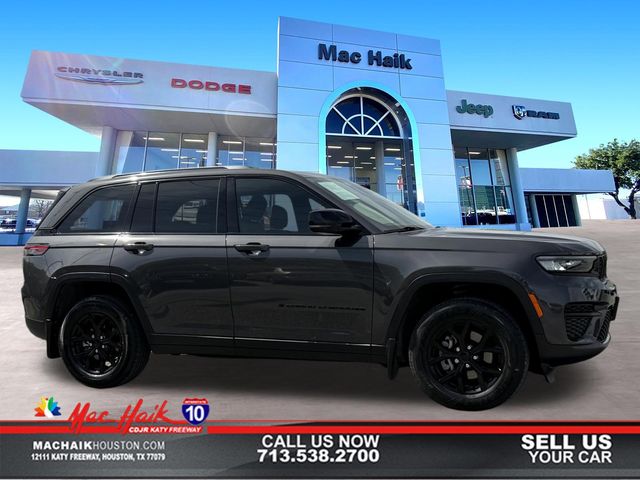 Baltic Gray Metallic Clearcoat 2024 Jeep Grand Cherokee Altitude RWD SUV / Crossover 4X2 8-Speed Automatic