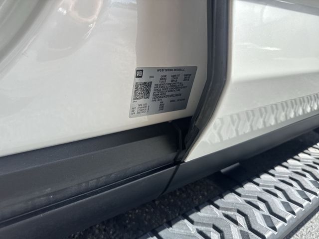 Used 2022 Beige Chevrolet Z71 image 39