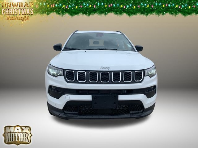 2024 Jeep Compass Latitude Lux 2