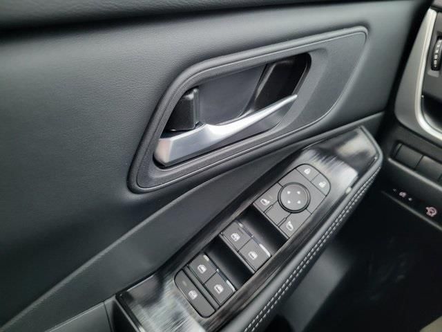 New 2026 White Nissan SV image 22