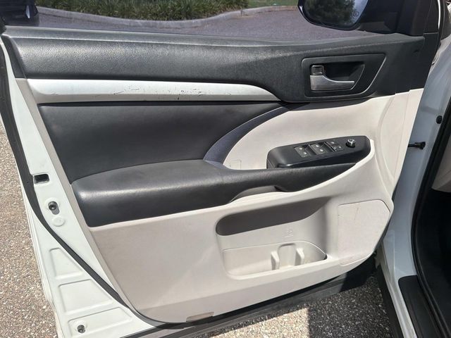 Used 2019 Toyota Highlander SUV