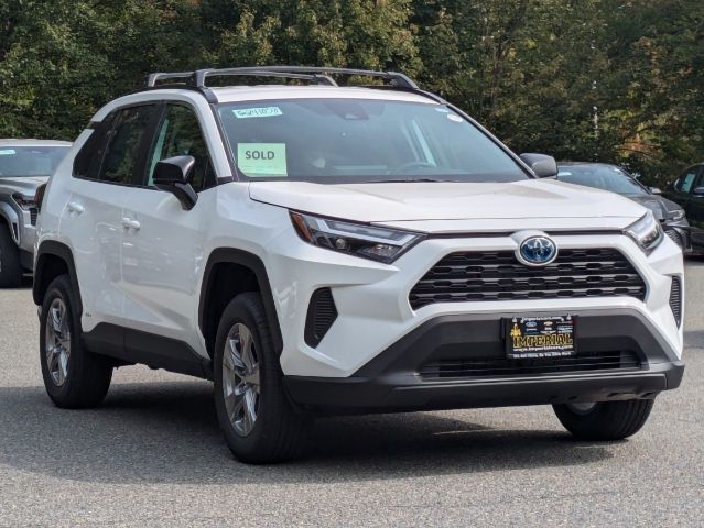 2024 Toyota RAV4 Hybrid LE 1