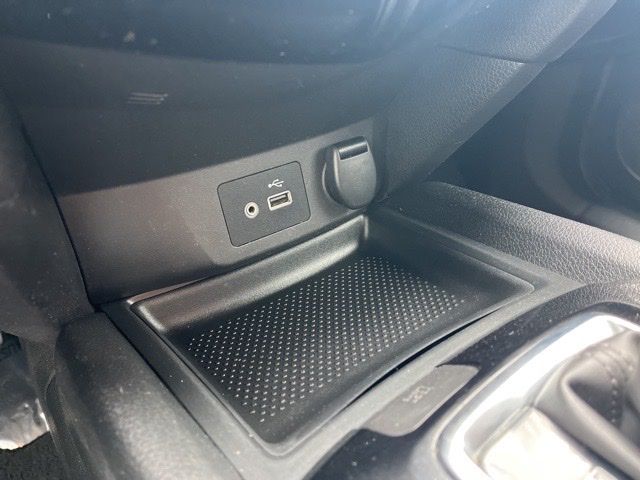 Used 2020 Nissan Rogue SV 4D Sport Utility