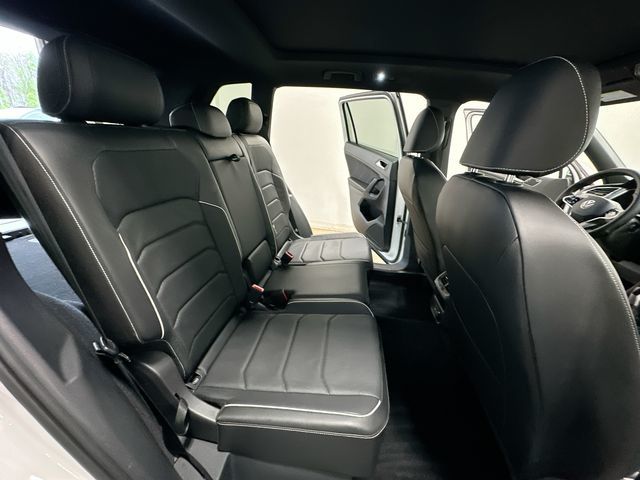 2022 Volkswagen Tiguan 2.0T SEL R-Line White at South Hills Kia