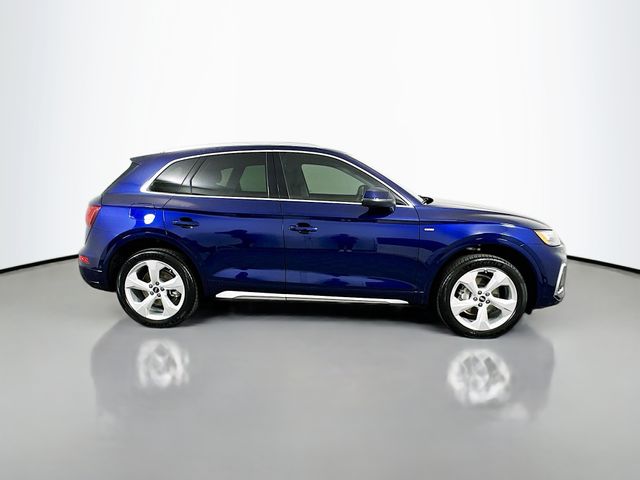 Thumbnail: 2022 Audi Q5 - 4