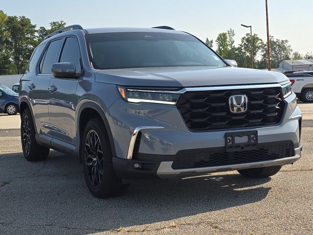 2025 Honda Pilot Touring:L168808A