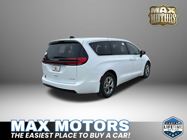 2024 Chrysler Pacifica Limited 15