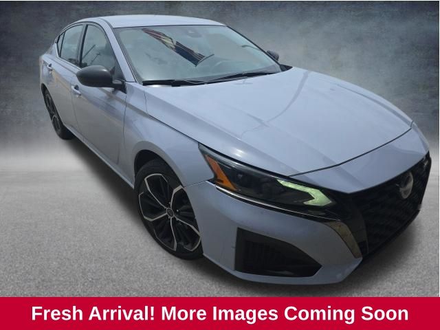 Gray Sky Pearl 2024 Nissan Altima Sedan Front-Wheel Drive Continuously Variable Transmission