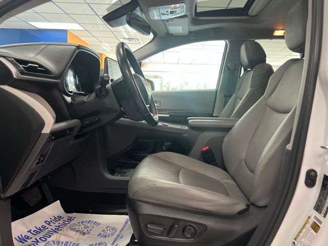 Used 2023 Toyota Sienna Van