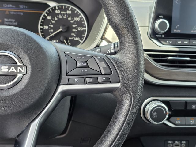Used 2024 Nissan Altima Sedan