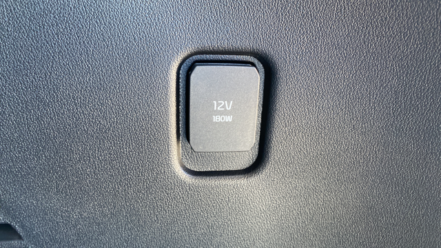 New 2027 White Kia X-Pro SX-Prestige image 34