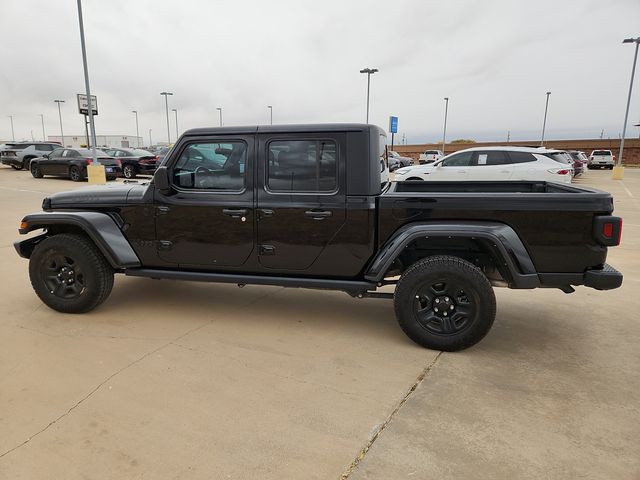 Used Car 2022 Jeep Gladiator  Willys For Sale Under $30,000 In Plainview, Texas