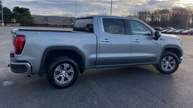 2024 GMC Sierra 1500 SLT 8