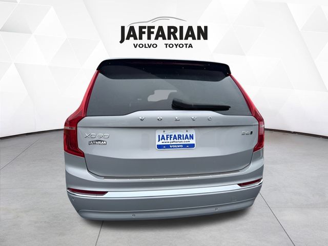 2024 Volvo XC90 Plus photo 4