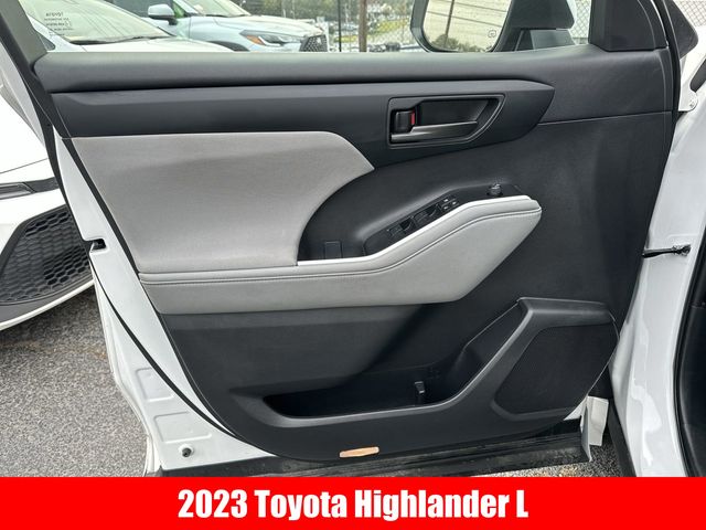 2023 Toyota Highlander L 4