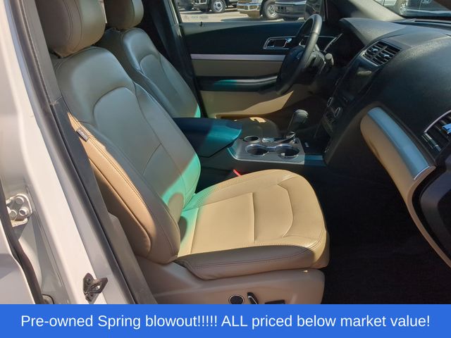 Used 2017 White Ford XLT image 46