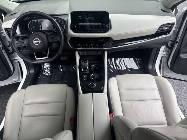 Used 2023 White Nissan SL image 9