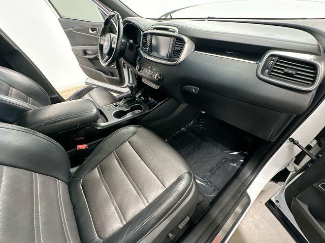 2018 Kia Sorento SX Limited White at Sutliff Volkswagen
