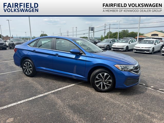 Rising Blue Metallic 2024 Volkswagen Jetta Sedan Front-Wheel Drive 8-Speed Automatic