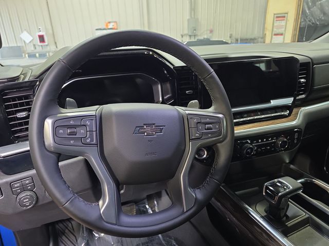 Used 2026 Blue Chevrolet LT Trail Boss image 17