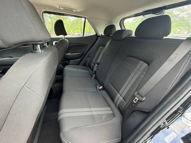 Used 2023 Black Hyundai SEL image 21