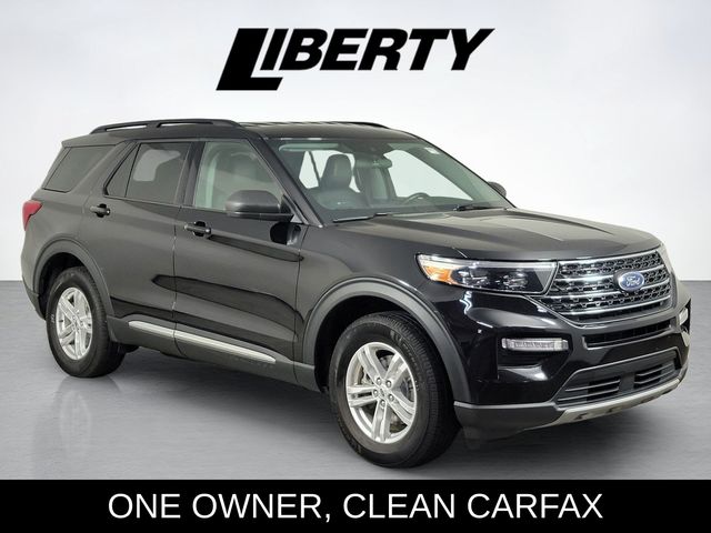 Black Metallic 2022 Ford Explorer SUV / Crossover All-Wheel Drive Automatic