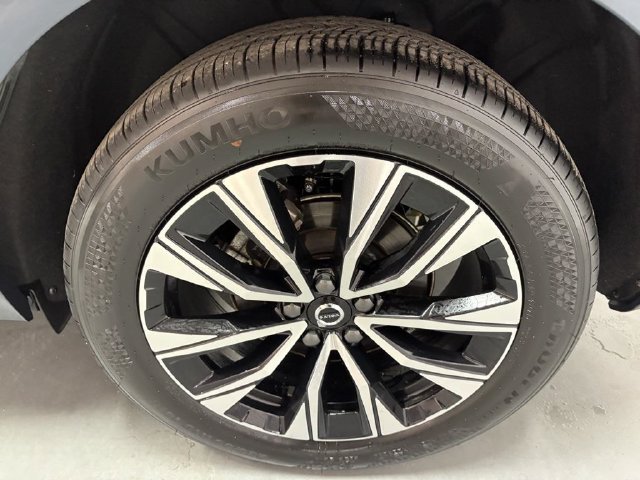 2024 Volvo XC60 Plus - Photo 35