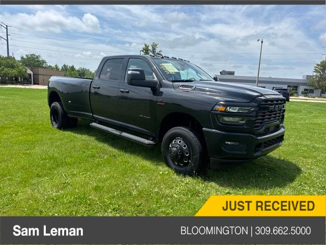 Diamond Black Crystal Pearlcoat 2025 RAM 3500 Pickup Truck Four-Wheel Drive 8-Speed Automatic