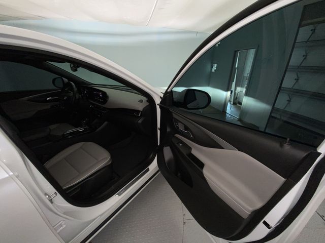 Used 2024 White Buick Avenir image 24