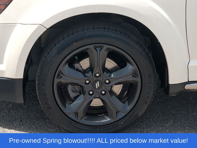 Used 2020 White Dodge Crossroad image 18