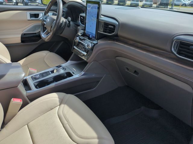 Used 2021 Blue Ford Platinum image 45