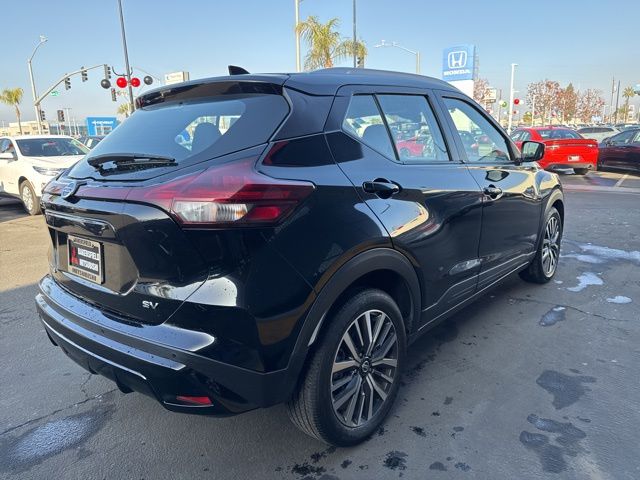 2021 Nissan Kicks SV 4