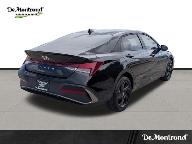 2026 Hyundai Elantra SEL Sport - 4