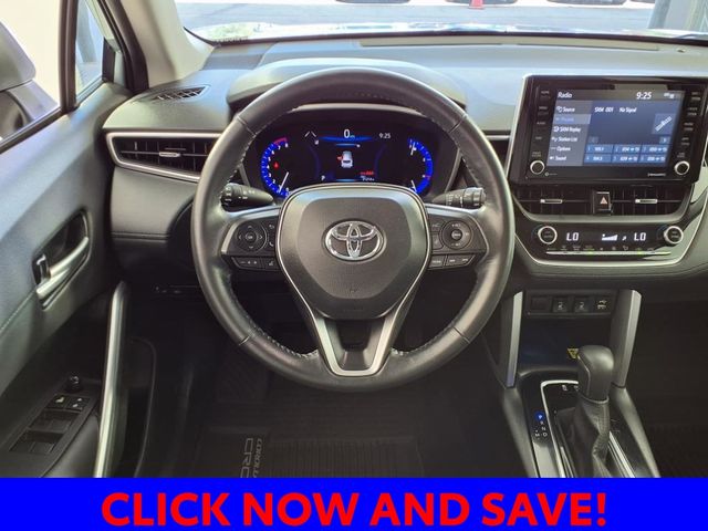 2022 Toyota Corolla Cross XLE photo
