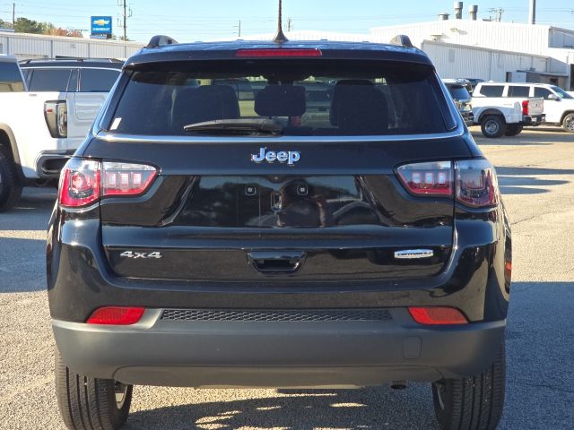 Photo of 2022 Jeep Compass Latitude Lux in Dallas, GA - 4,  2022 Jeep Compass Latitude Lux:B01943